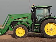 约翰迪尔新款7R系列拖拉机视频