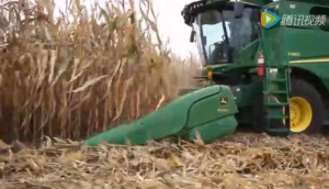 約翰迪爾600C系列玉米割臺拉莖輥的優勢視頻