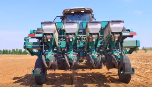 雷沃重型免耕播种机作业视频