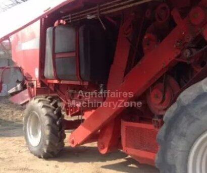 凱斯Case IH CF80聯(lián)合收割機