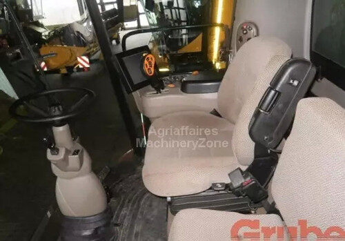 凯斯Axial Flow AF 8120收割机 工作998小时 售价120万