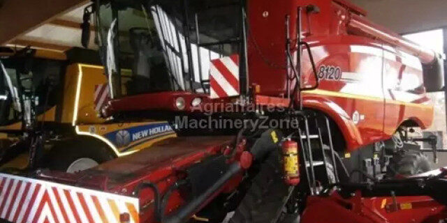 凯斯Axial Flow AF 8120收割机 工作998小时 售价120万