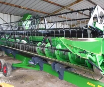 約翰迪爾T660聯(lián)合收割機(jī)