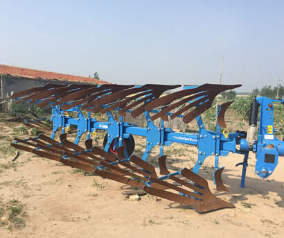 德國(guó)(LEMKEN)歐派EurOpal 8系-5鏵液壓翻轉(zhuǎn)犁