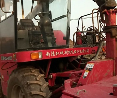 新疆牧神4QZ-3000型自走式青（黄）贮饲料收获机