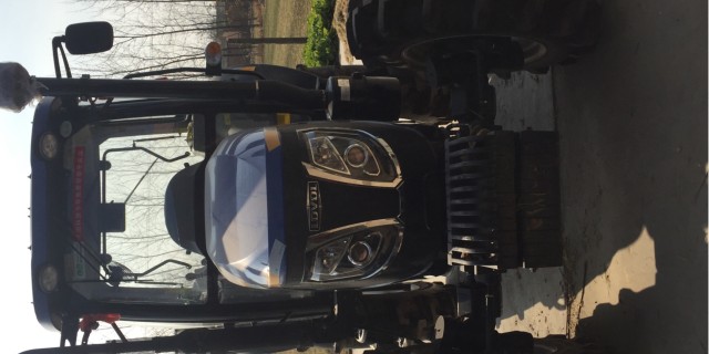 雷沃欧豹M1004-A拖拉机