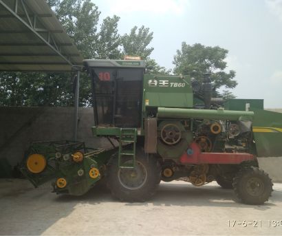 中联谷王4LZ-6B型小麦收割机