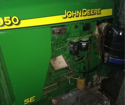 约翰迪尔5-950拖拉机