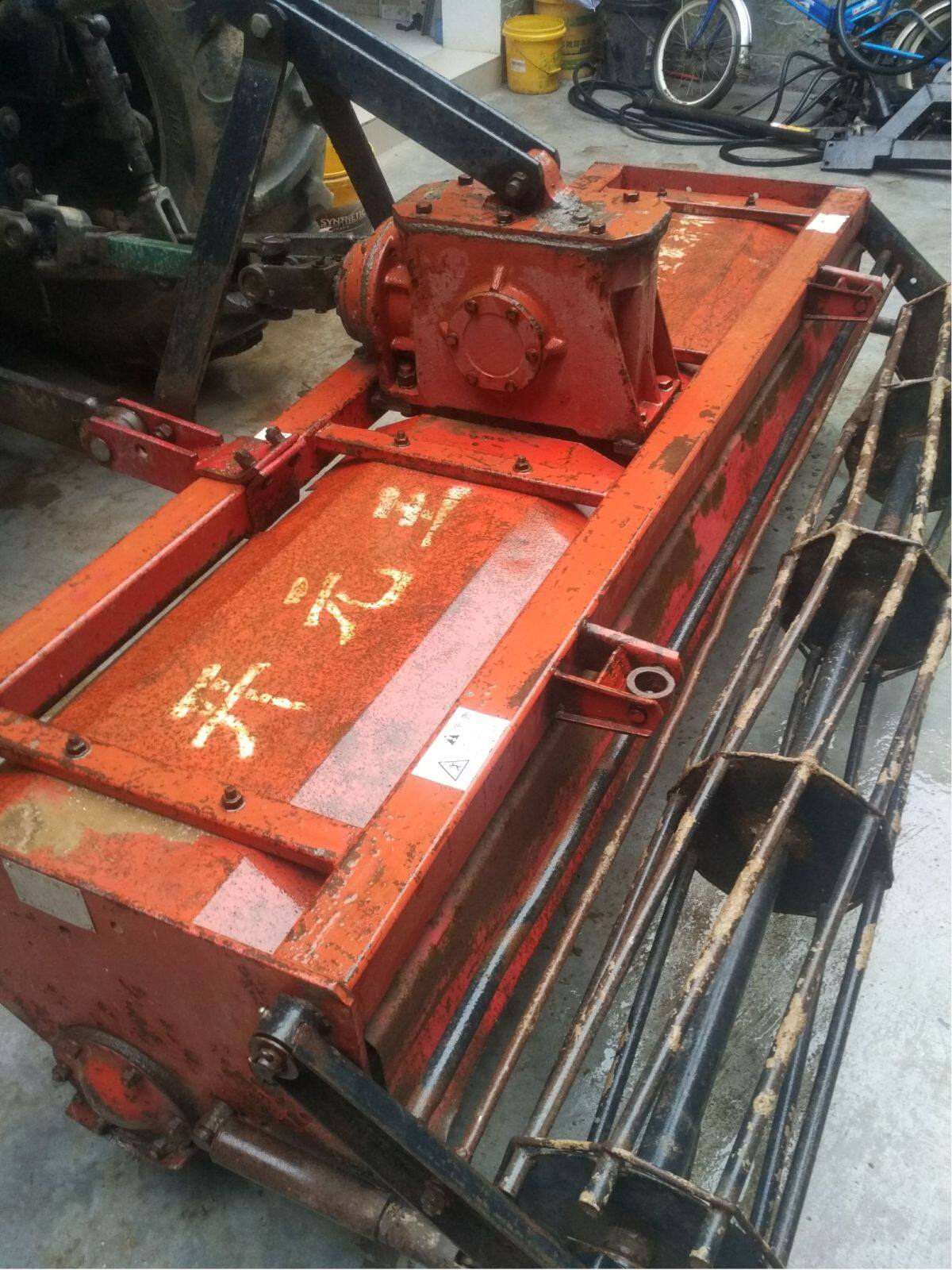 东方红LX950轮式拖拉机
