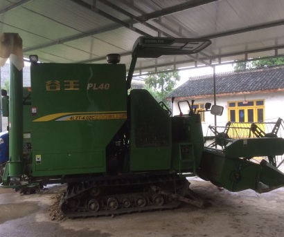 中联谷王PL40(4LZT-4.0ZC)水稻收割机