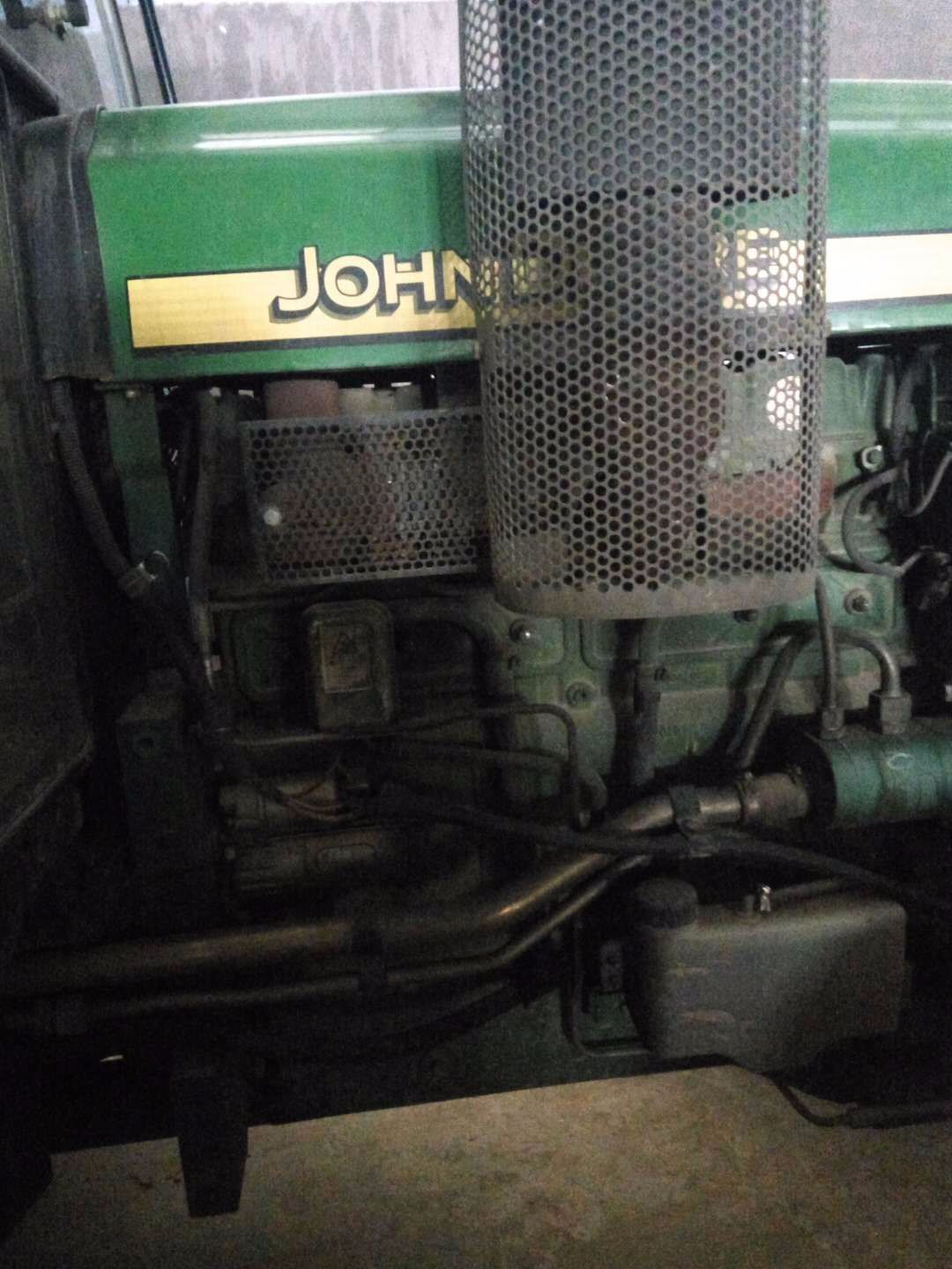 约翰迪尔1204拖拉机