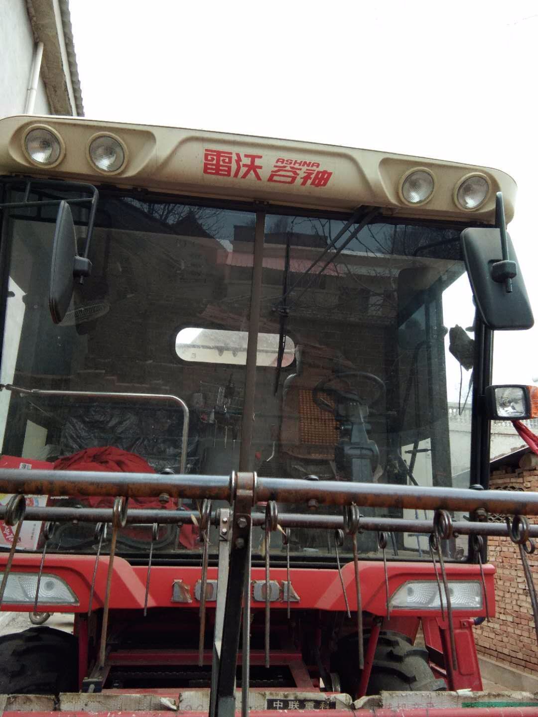 雷沃谷神GE70（4LZ-7E5）小麦收割机