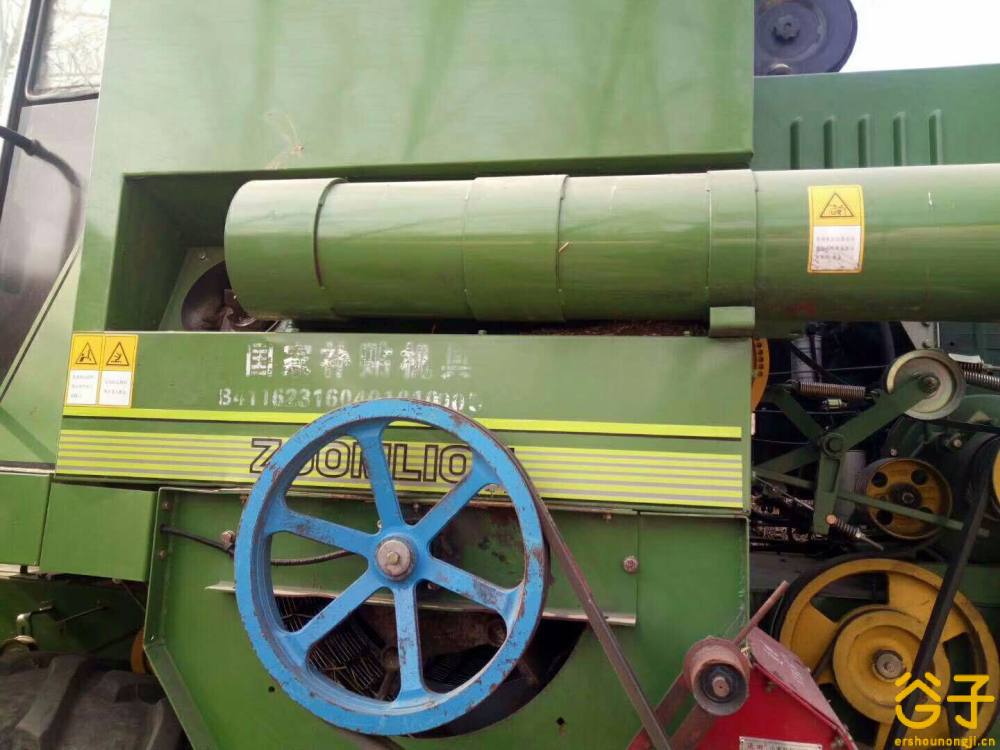 中联谷王TB70(4LZ-7B)小麦收割机