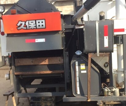 久保田4LZ-4（PRO988Q)全喂入履帶收割機