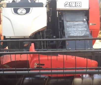 久保田4LZ-4（PRO988Q)全喂入履帶收割機