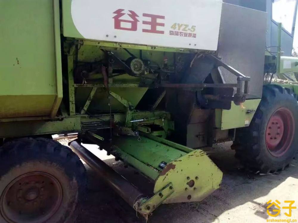中联谷王CA50(4YZ-5A)玉米收割机