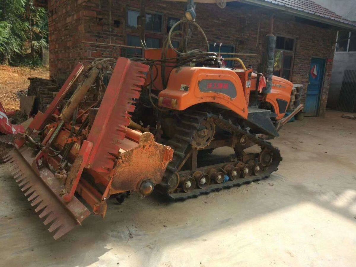 沃工752轻型履带拖拉机