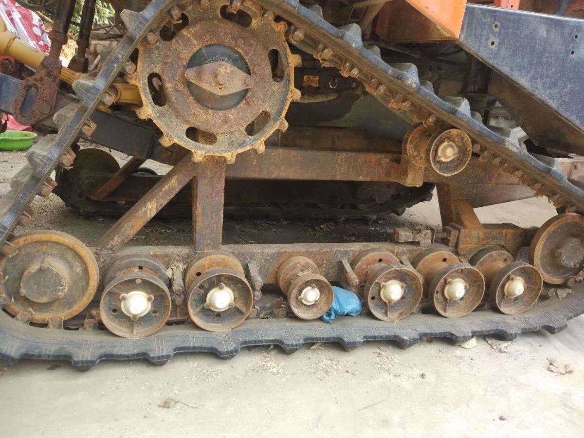 沃工752轻型履带拖拉机