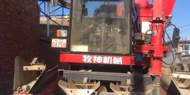 牧神4YZB-3A型自走式穗茎兼收玉米收获机