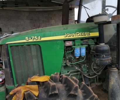 约翰迪尔5-754拖拉机