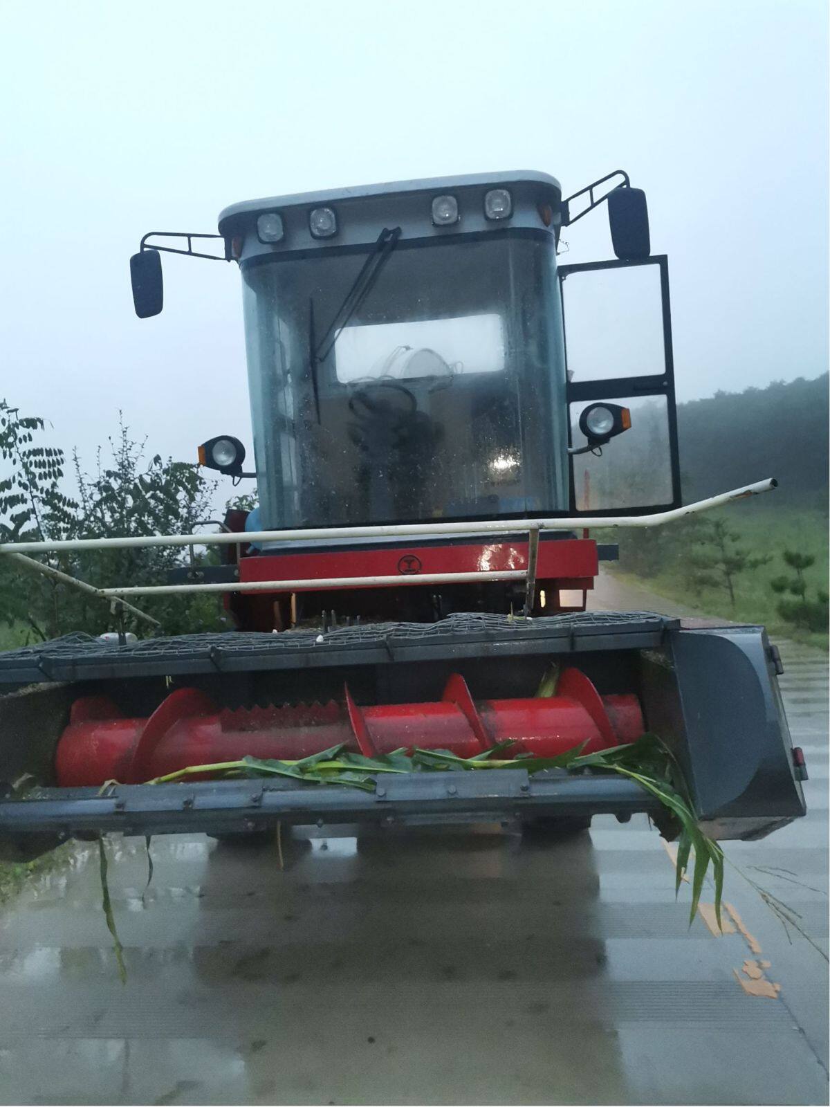 利军9QZ-2200型自走式青饲料收获机