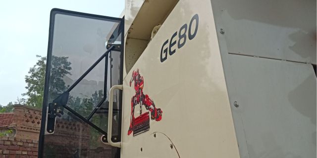 雷沃GE80收割机