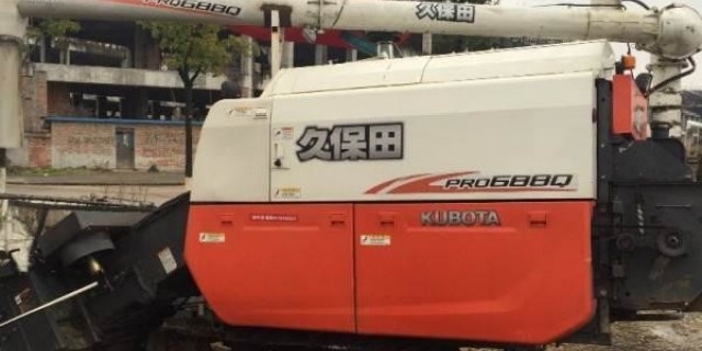久保田688收割机