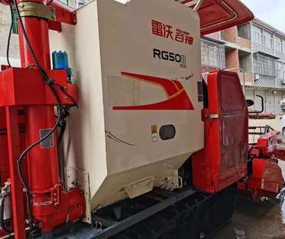 雷沃谷神RG50(4LZ-5G)型水稻收割機