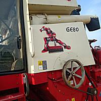 雷沃GE80小麦收割机