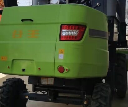 中聯(lián)谷王CB50玉米收割機(jī)