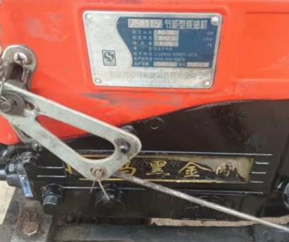 農(nóng)用小型拖拉機