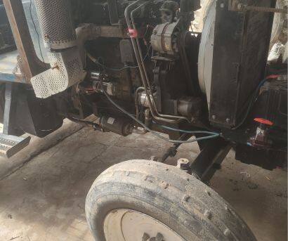 東方紅LX1500拖拉機(jī)