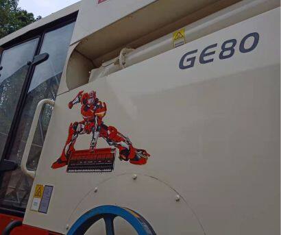雷沃GE80收割機