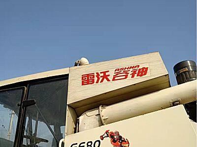 雷沃GE80谷物联合收割机