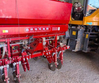 農(nóng)哈哈2BYJF-4E指夾式單粒精密播種機(jī)